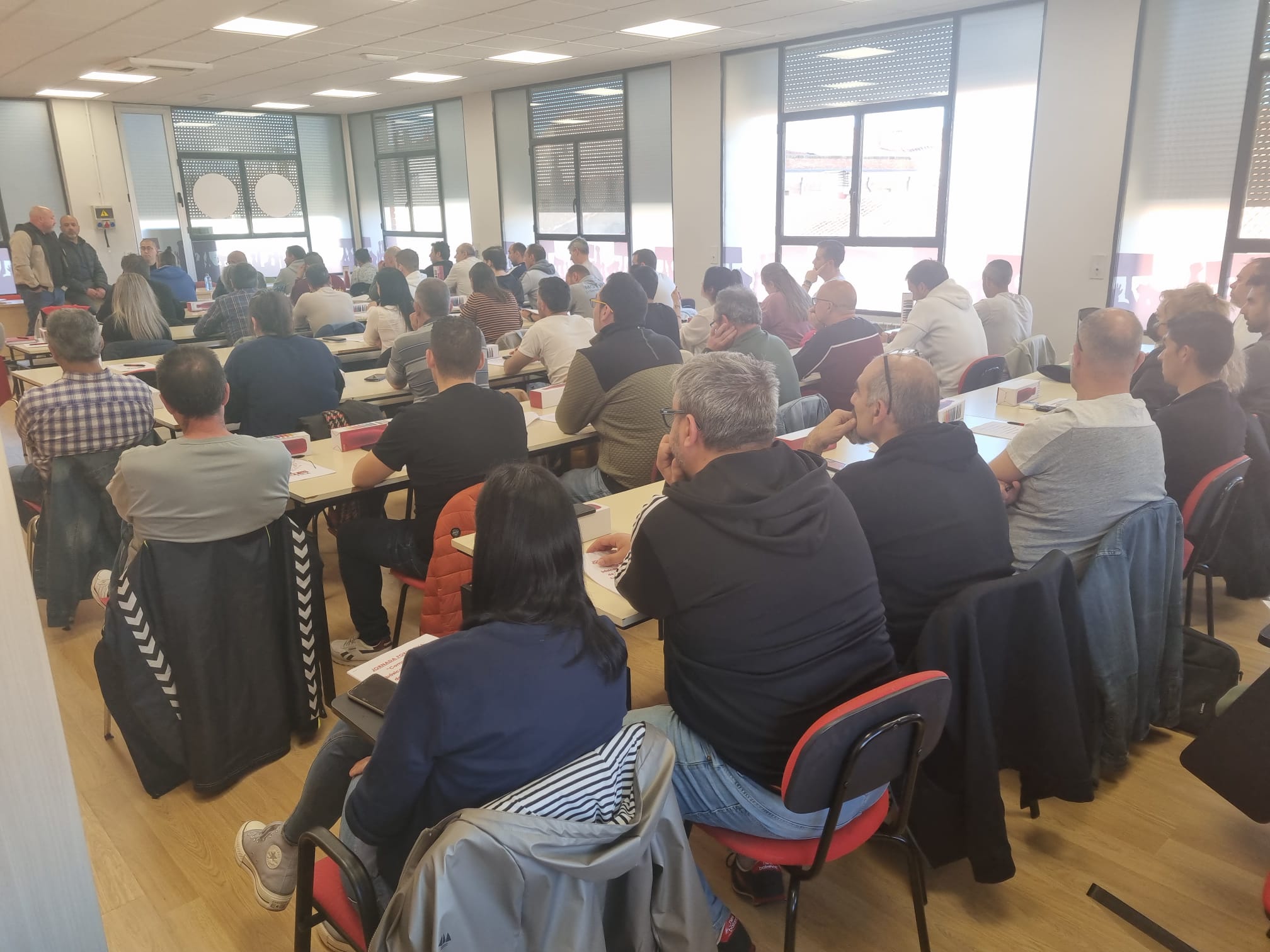 UGT FICA CyL forma en prevención de riesgos laborales a las nuevas y nuevos delegados en Palencia