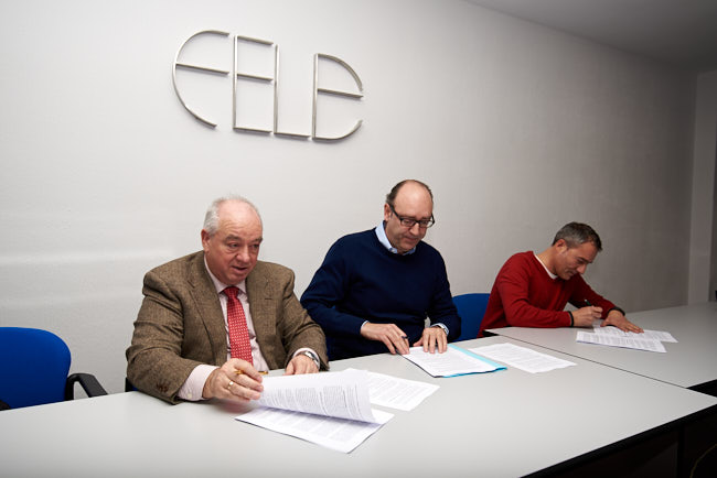 280120 firma convenio pizarra 1